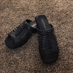 Like New Navy Sandals